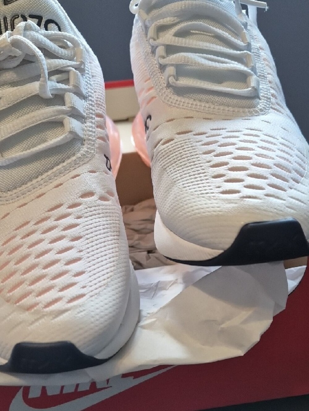 Nike Women’s Moto 2K Air270 White Sneakers with Pink Air Heel - Picture 8 of 12